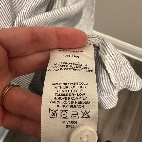 Quince NWT 100% European linen button front dress with pockets. Navy and white. - Picture 10 of 10